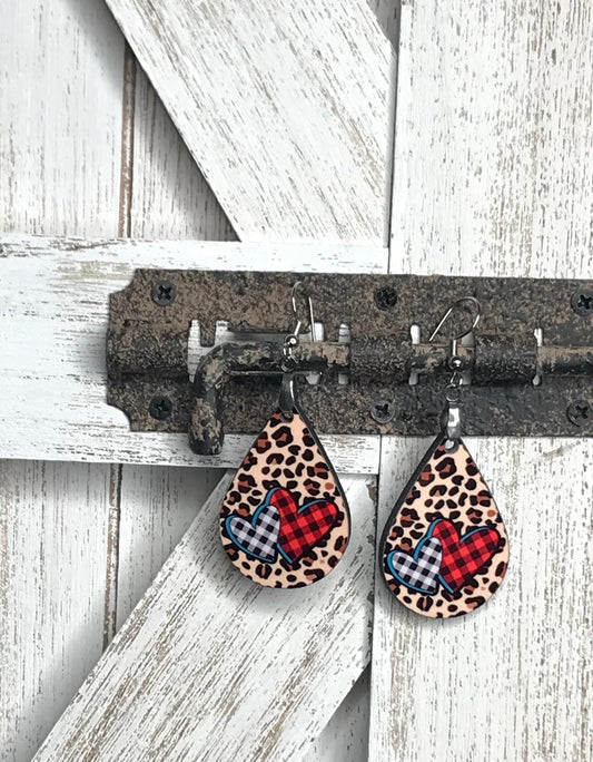 LEOPARD EARRINGS WITH PLAID HEARTS
