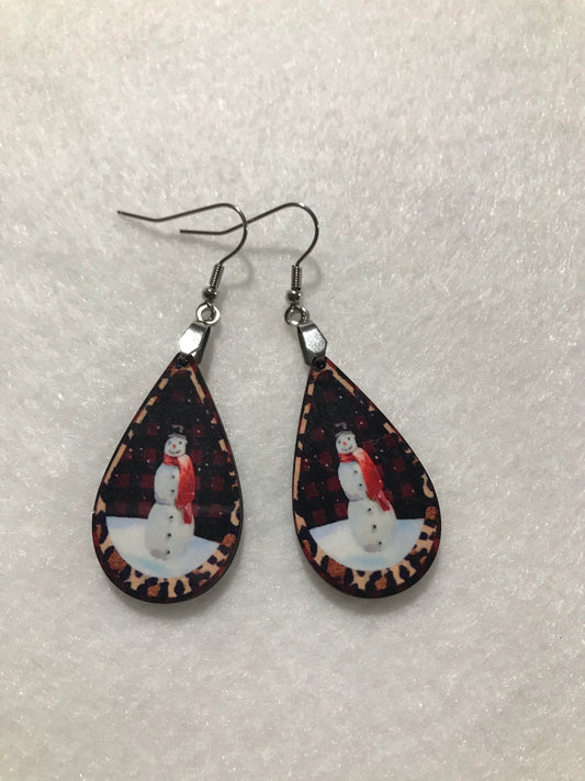 LEOPARD SNOWMAN TEAR DROP EARRINGS