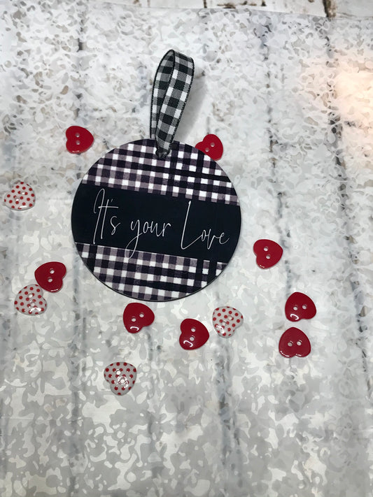 FARMHOUSE PLAID SIGNS,ORNAMENTS, BAG TAGS ETC.